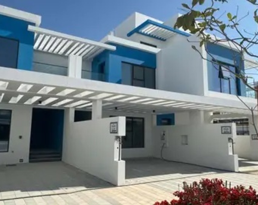 كوستا برافا 1