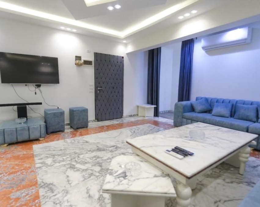 FIVE at Jumeirah Vil